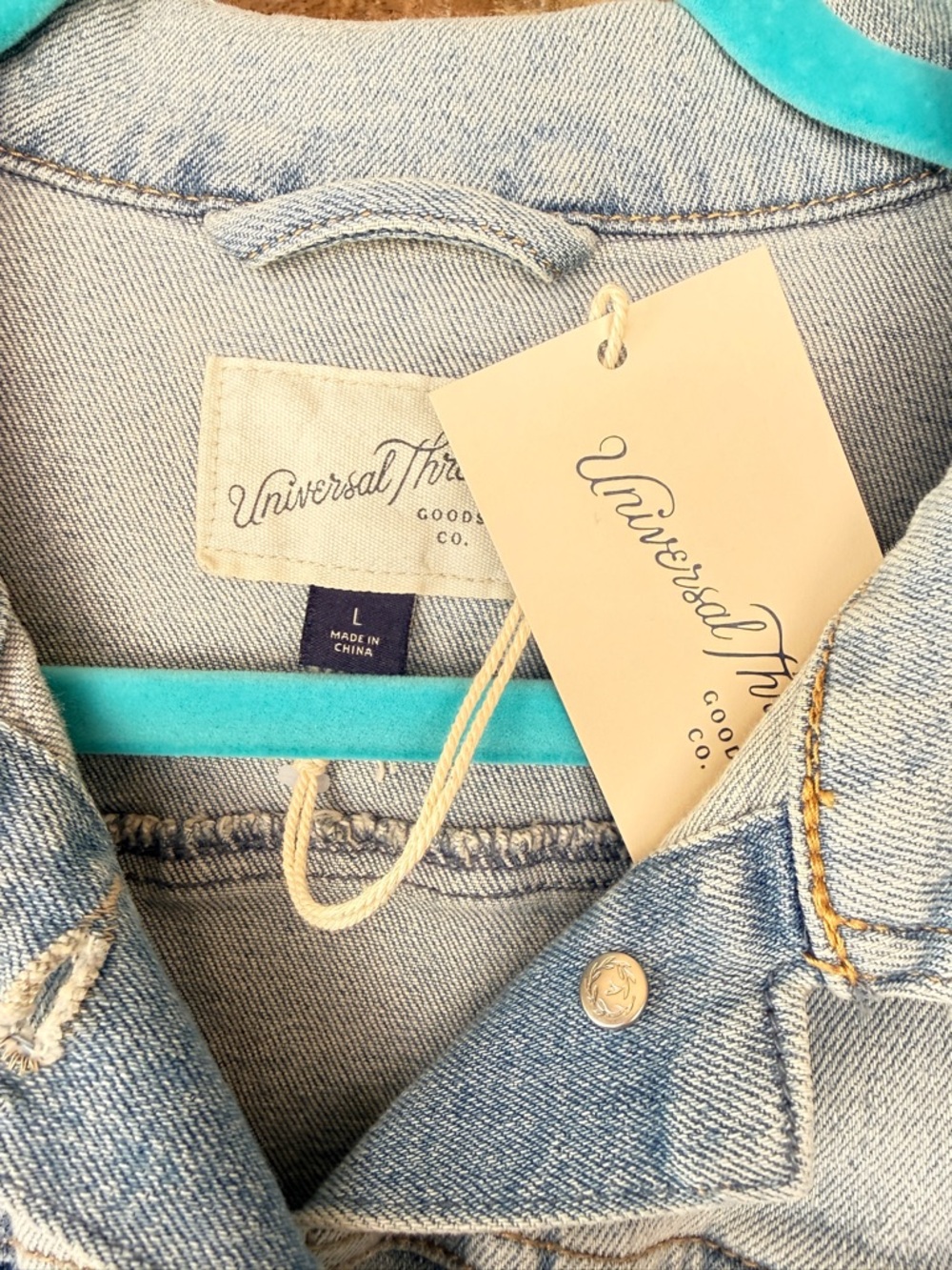 Universal Thread Light Wash Denim Jacket - Pale Blue - Picture 2 of 3